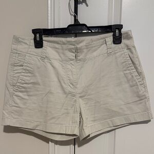 Vineyard Vines Women's Cream Cotton Shorts